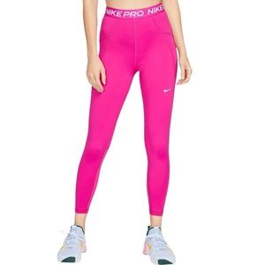 NIKE Pro High-Waisted Leggings